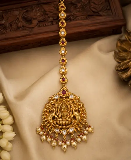 Divine Heritage Maang Tikka