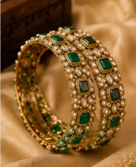Royal Emerald Heritage Bangles